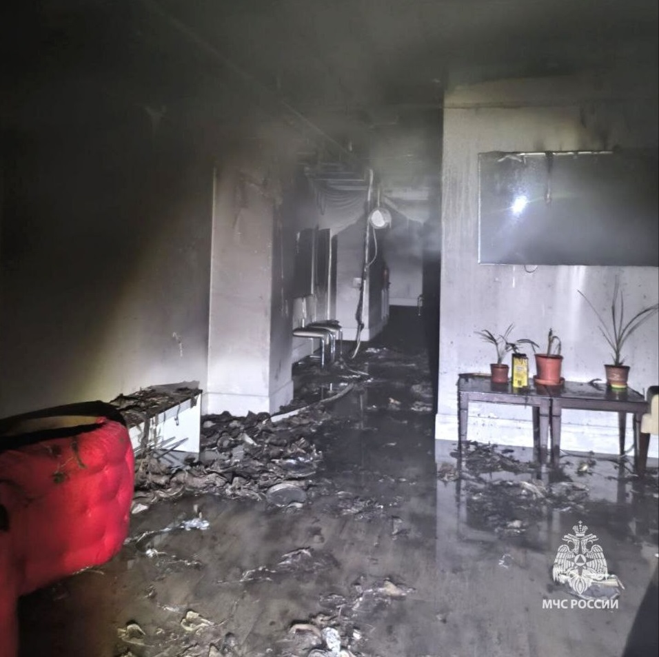 На бульваре Гагарина горел медцентр у гостиницы «Иркутск»
