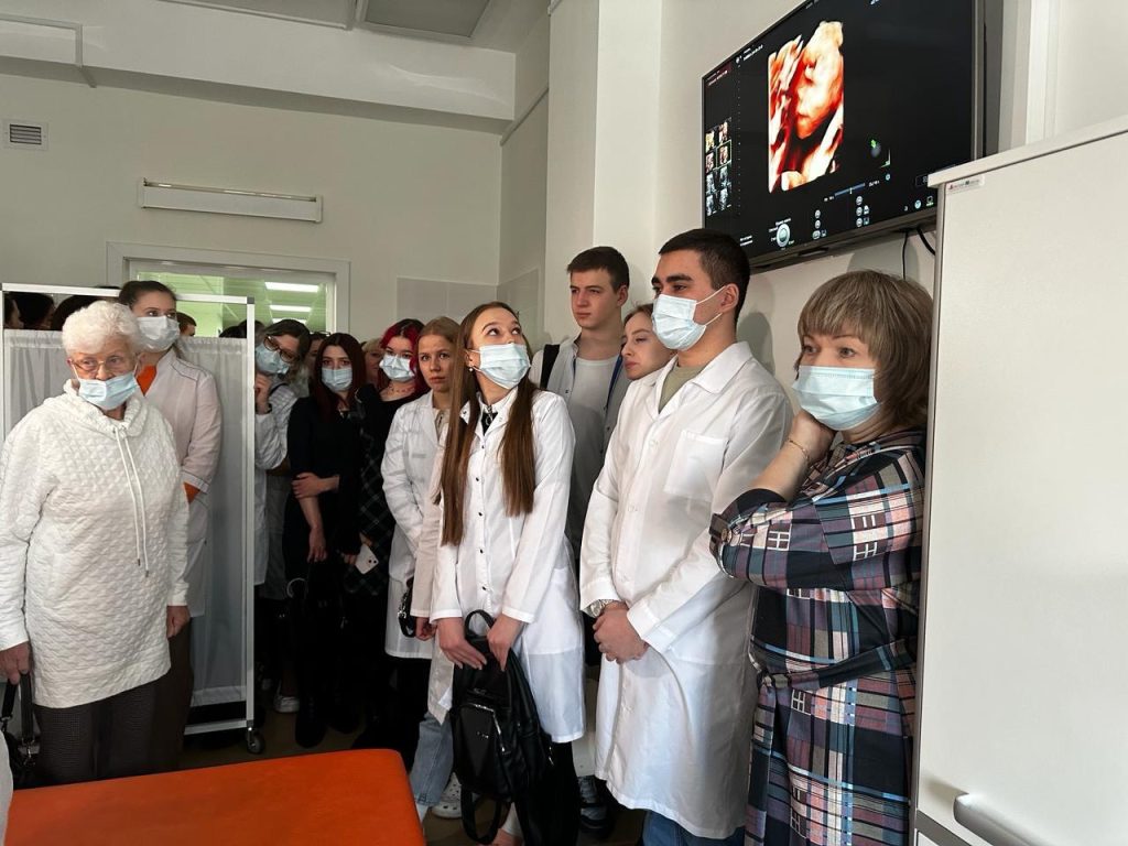 Набор врачей увеличили в Иркутской Медсанчасти ИАПО