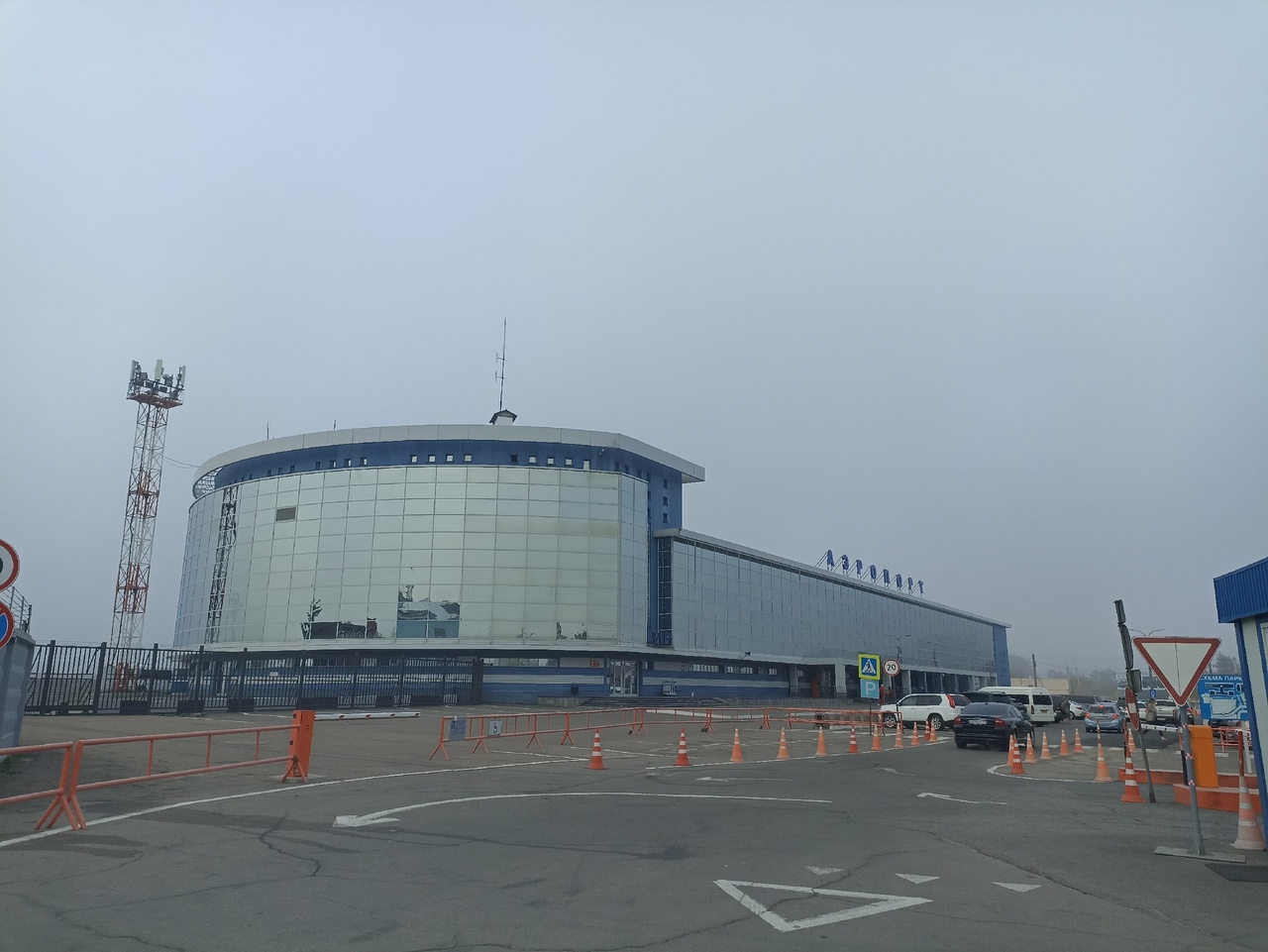 Несколько рейсов задержаны в аэропорту Иркутска утром 20 сентября