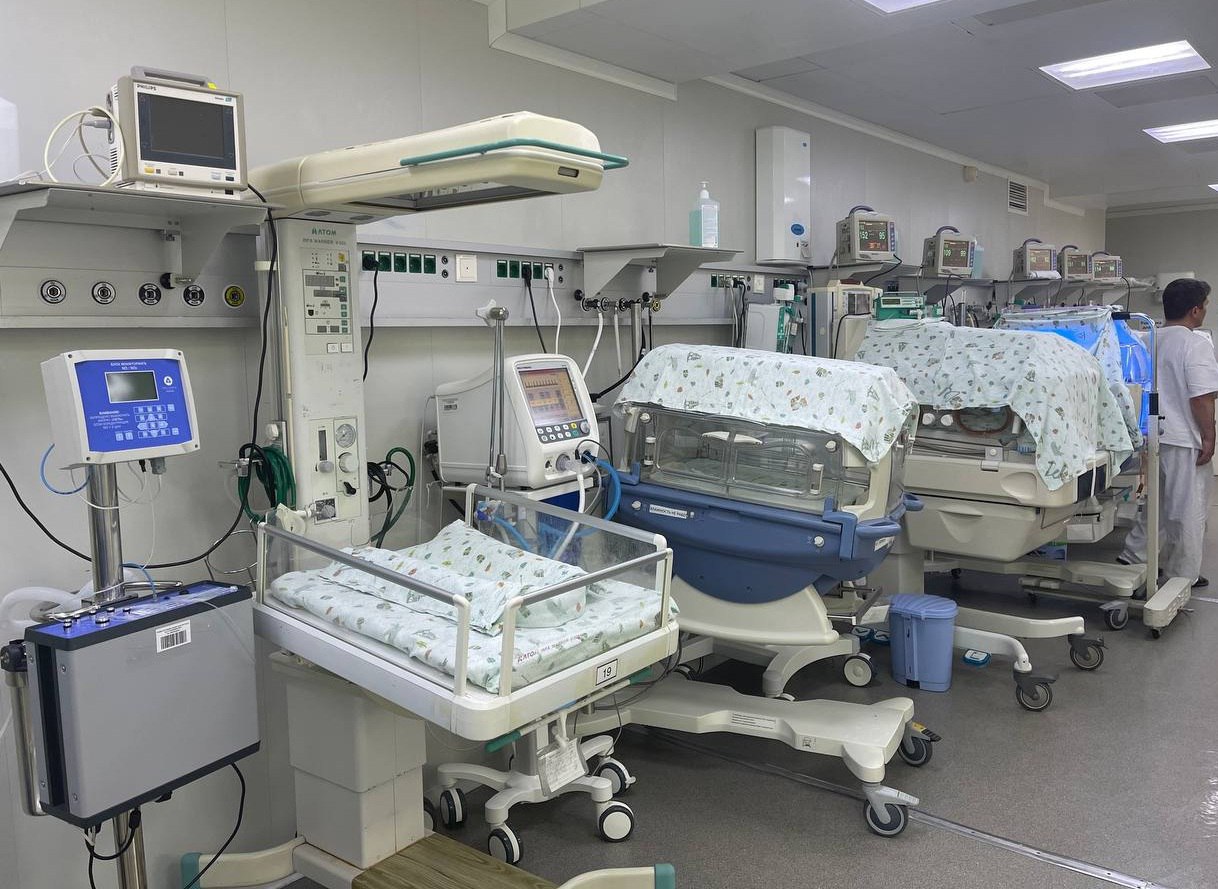 Новые аппараты для выхаживания недоношенных детей установили в Иркутском областном перинатальном центре