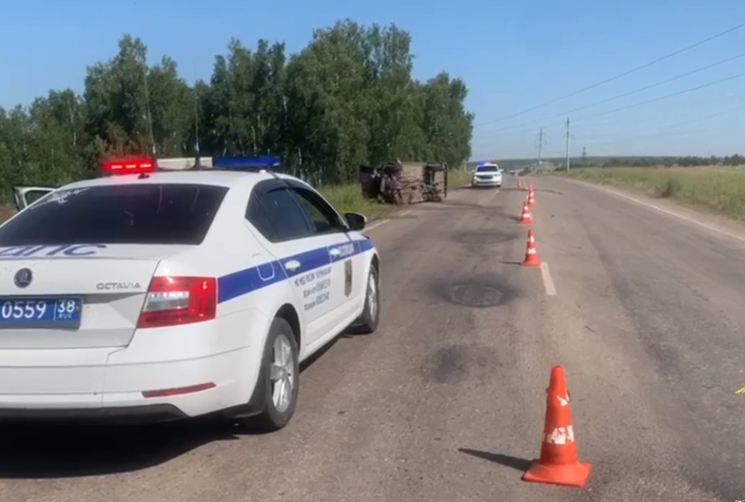 Один человек погиб и трое пострадали в ДТП с иномаркой и ВАЗом на трассе вблизи Черемхово