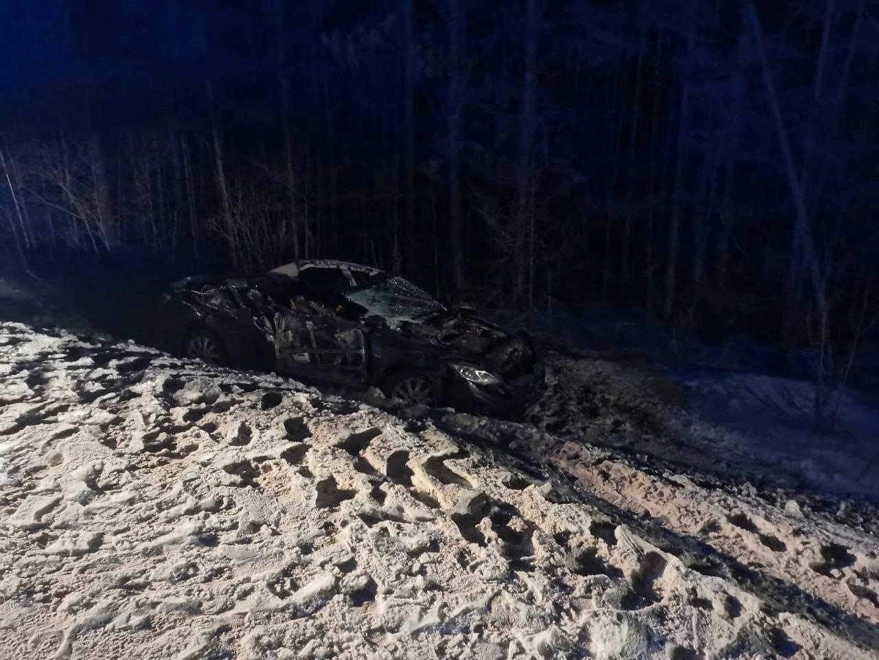 Пассажир легкового авто погиб в ДТП с грузовиком в Братском районе