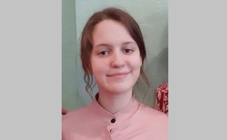 Пропавшую 26 апреля школьницу ищут в Тулунском районе