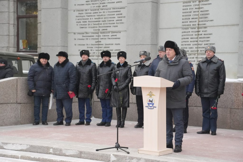 Торжественный митинг, посвященный памяти Афанасия Белобородова, прошел в Иркутске