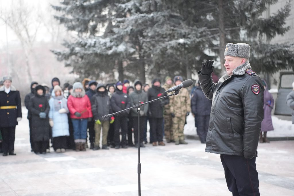 Торжественный митинг, посвященный памяти Афанасия Белобородова, прошел в Иркутске