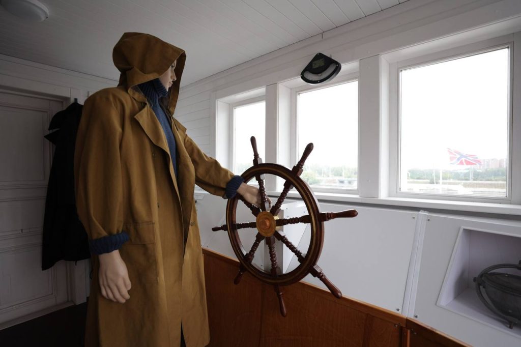 В Иркутске отметили 125-летие спуска на воду ледокола "Ангара"