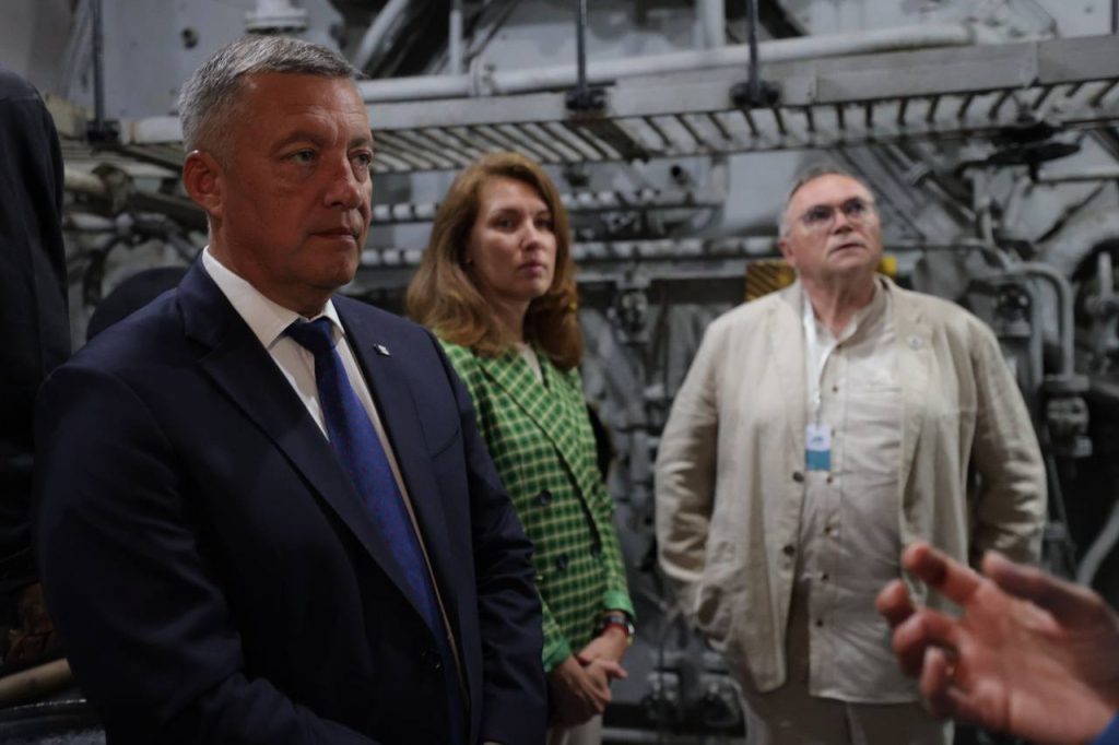 В Иркутске отметили 125-летие спуска на воду ледокола "Ангара"