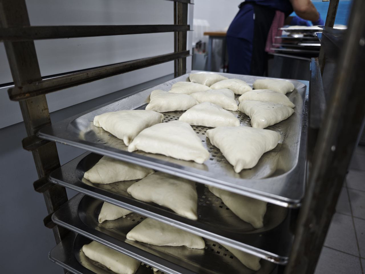 Иркутский "Комбинат питания" будет делать больше выпечки для школ