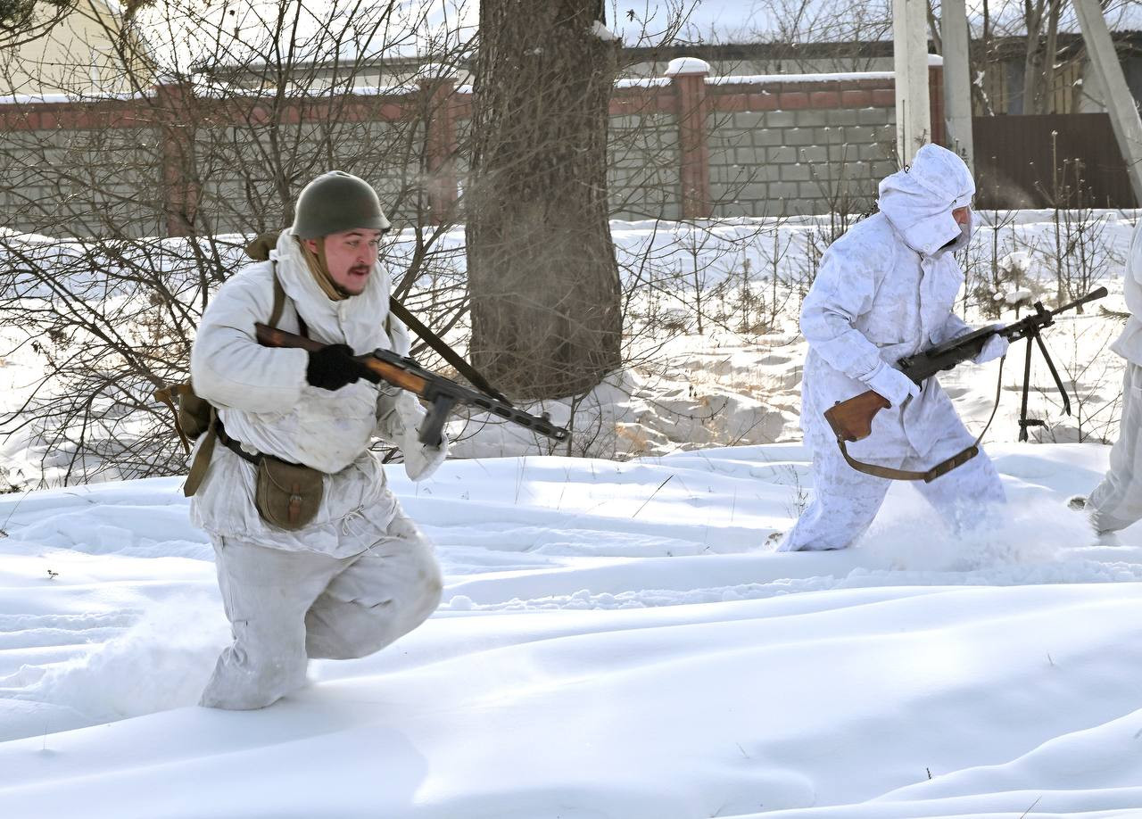 Ледовый переход и реконструкцию боя провели в память о Белобородове в Иркутске