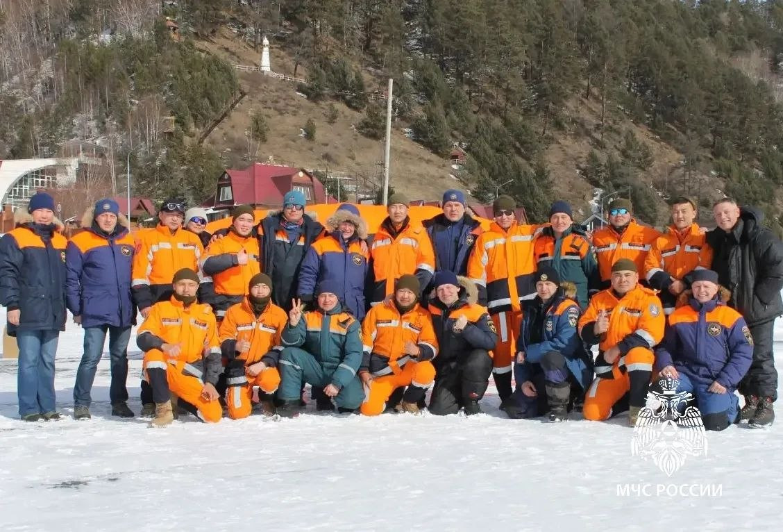 Водолазы из Монголии прошли обучение на Байкале