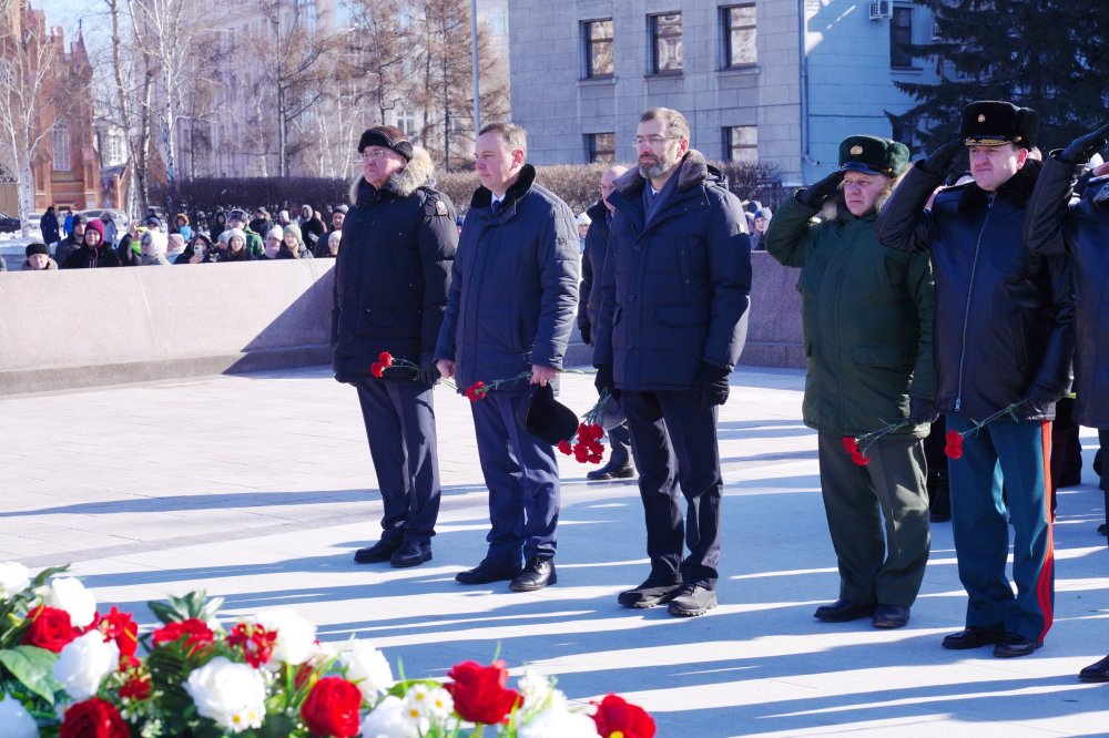 Торжественный митинг ко Дню защитника Отечества прошел в Иркутске