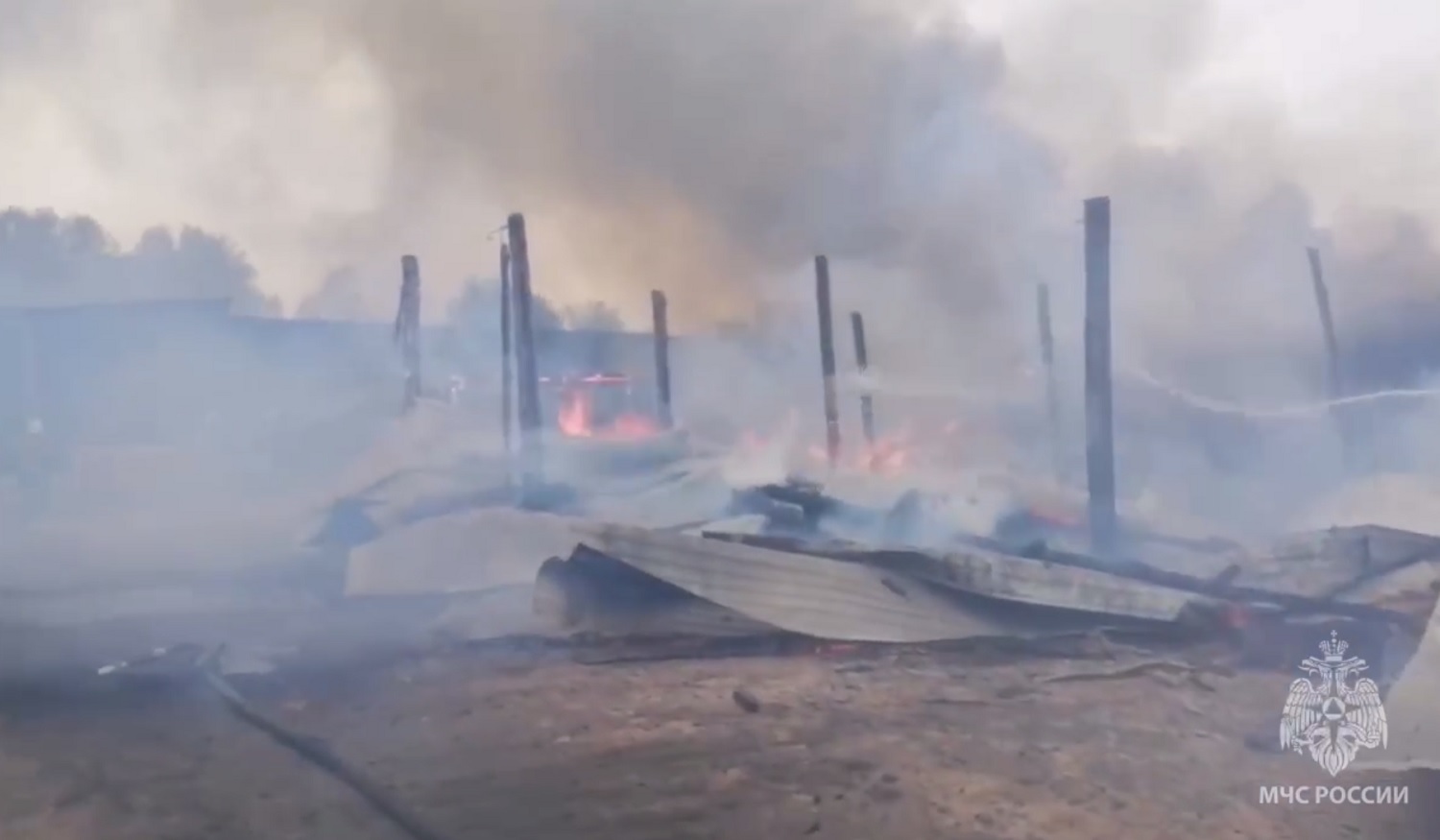 Пилорама горит в городе Тайшете Иркутской области