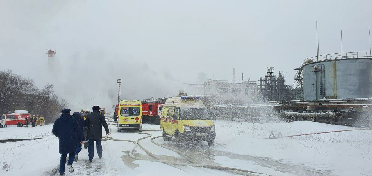 Площадь пожара на АНХК в Ангарске составила 2500 квадратных метров. Фото с места