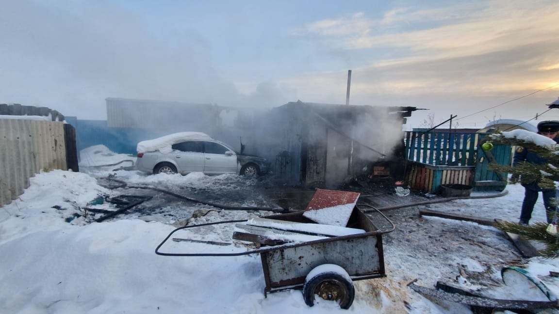 По факту гибели женщины и ребенка на пожаре в Тулуне возбуждено уголовное дело