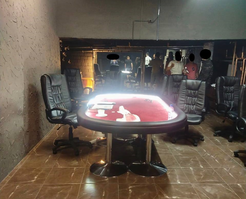 Подпольный покерный клуб закрыли в Иркутске
