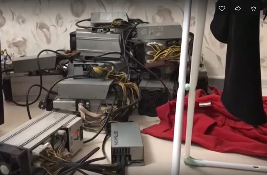 Полицейские Иркутска раскрыли кражу майнингового оборудования стоимостью 750 тысяч рублей