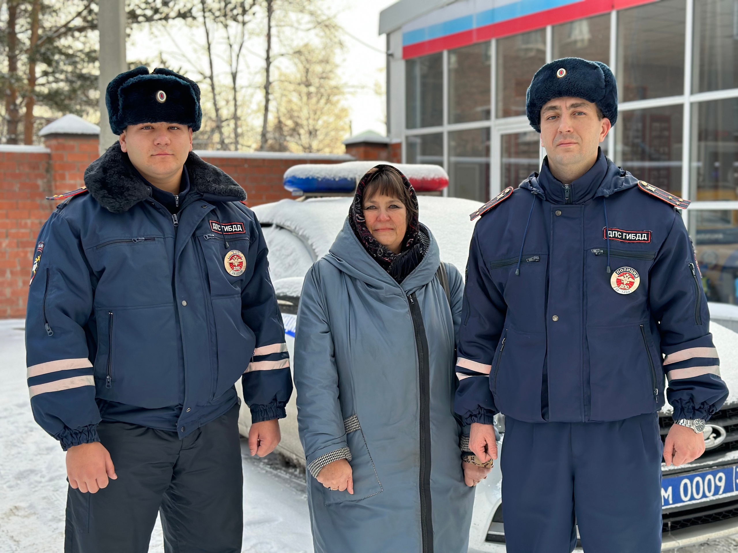 Полицейские спасли иркутянку с разрывом аппендикса