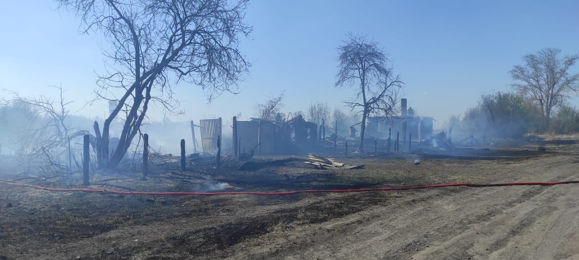Четыре жилых дома сгорели в посёлке Касьянова в Черемхово