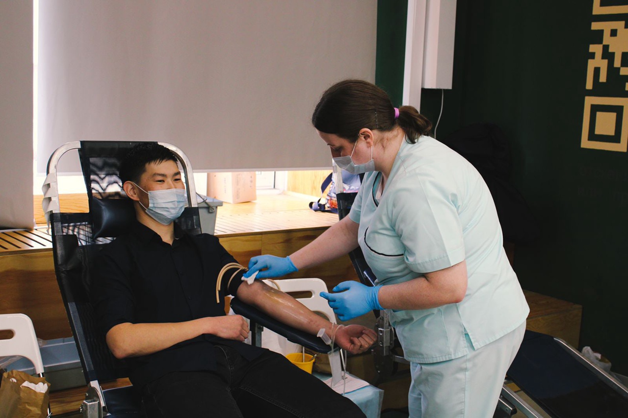 Проект студентки ИрГУПС «Доноры Сибири» помог собрать 53 литра крови