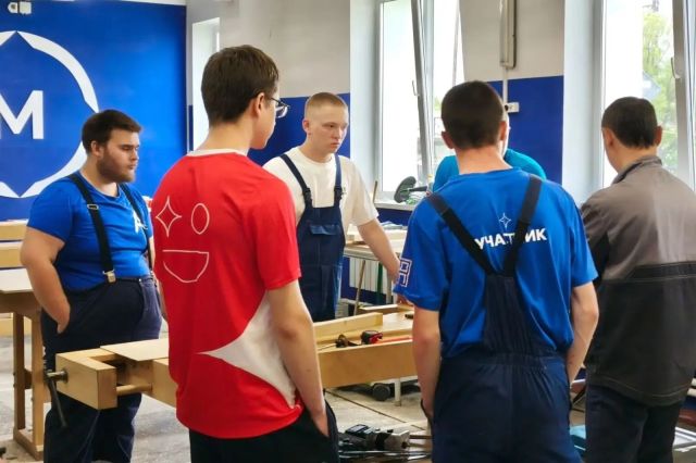 Студент из Иркутска победил в отборочном этапе национального чемпионата «Абилимпикс» по столярному делу