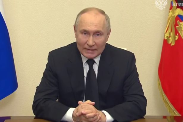 Путин обратился к гражданам России в связи с произошедшим терактом