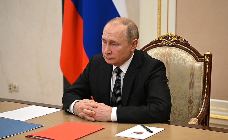 Путин выступил с обращением к жителям России
