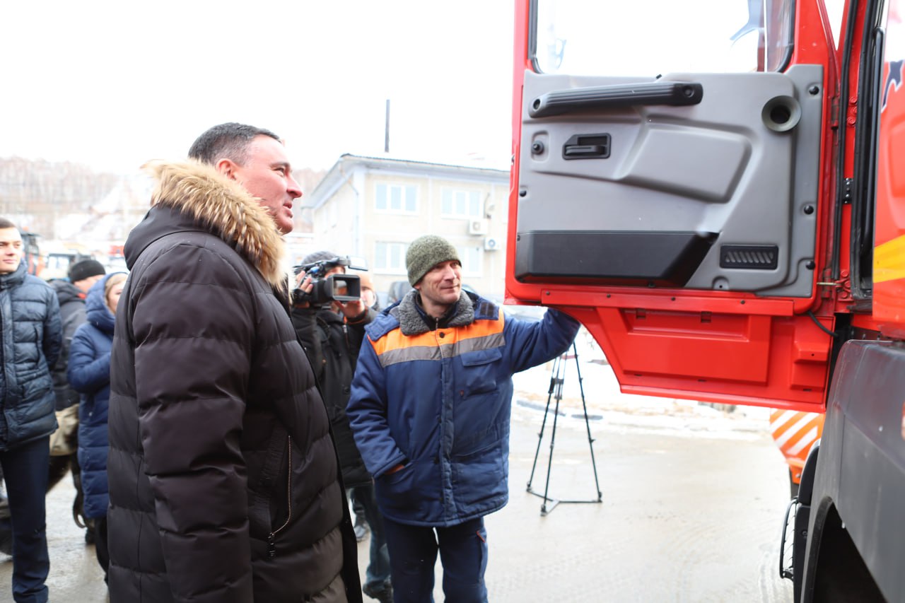 Руслан Болотов проверил готовность «Иркутскавтодора» к зиме