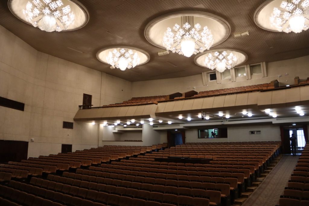 Время обновлений. Фоторепортаж из нового зала Иркутского музыкального театра