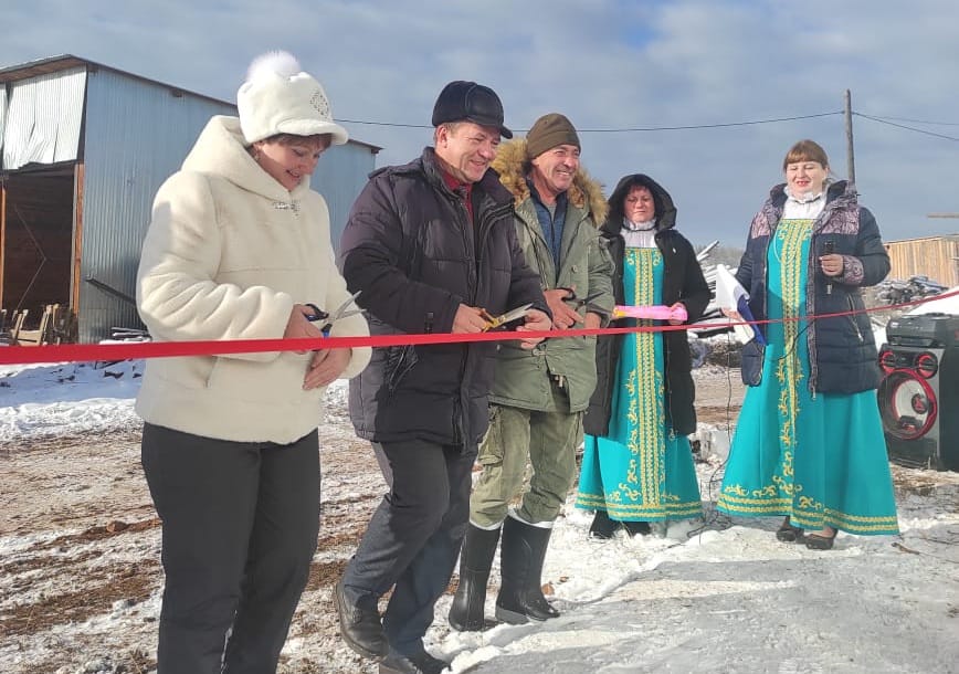 Семейную животноводческую ферму открыли в Новой Уде в Иркутской области