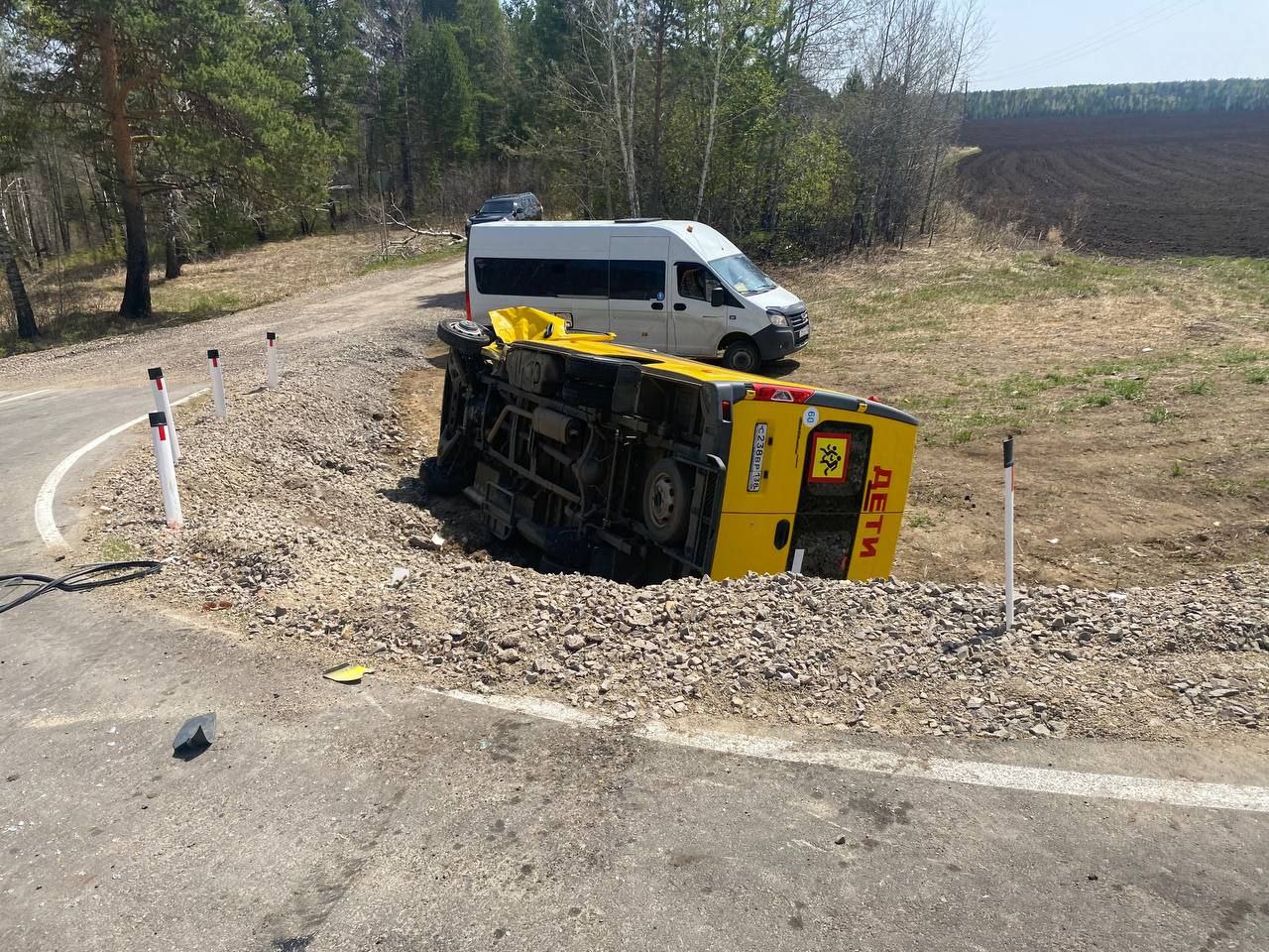 Школьный автобус попал в ДТП в поселке Залари