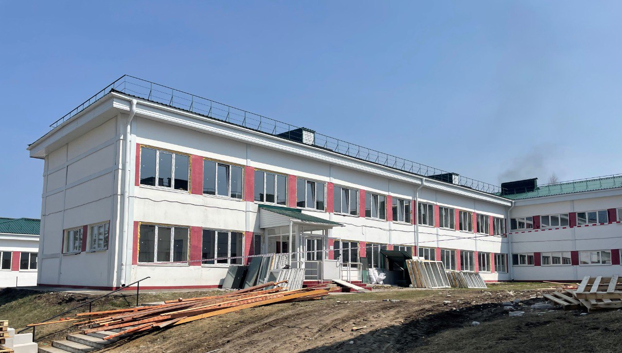Школу капитально ремонтируют в микрорайоне Зеленый в Иркутске