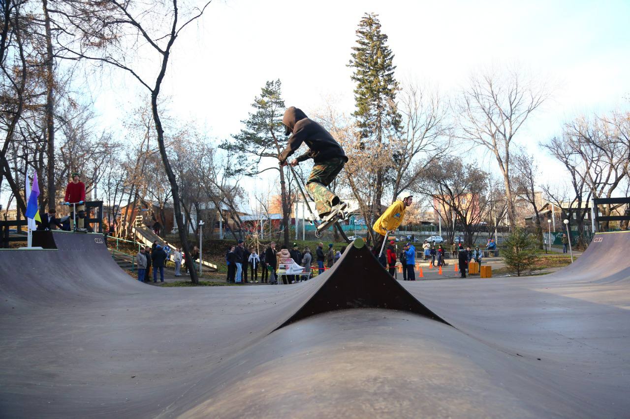 Скейт-парк с первой в городе профессиональной рампой открыли в Иркутске