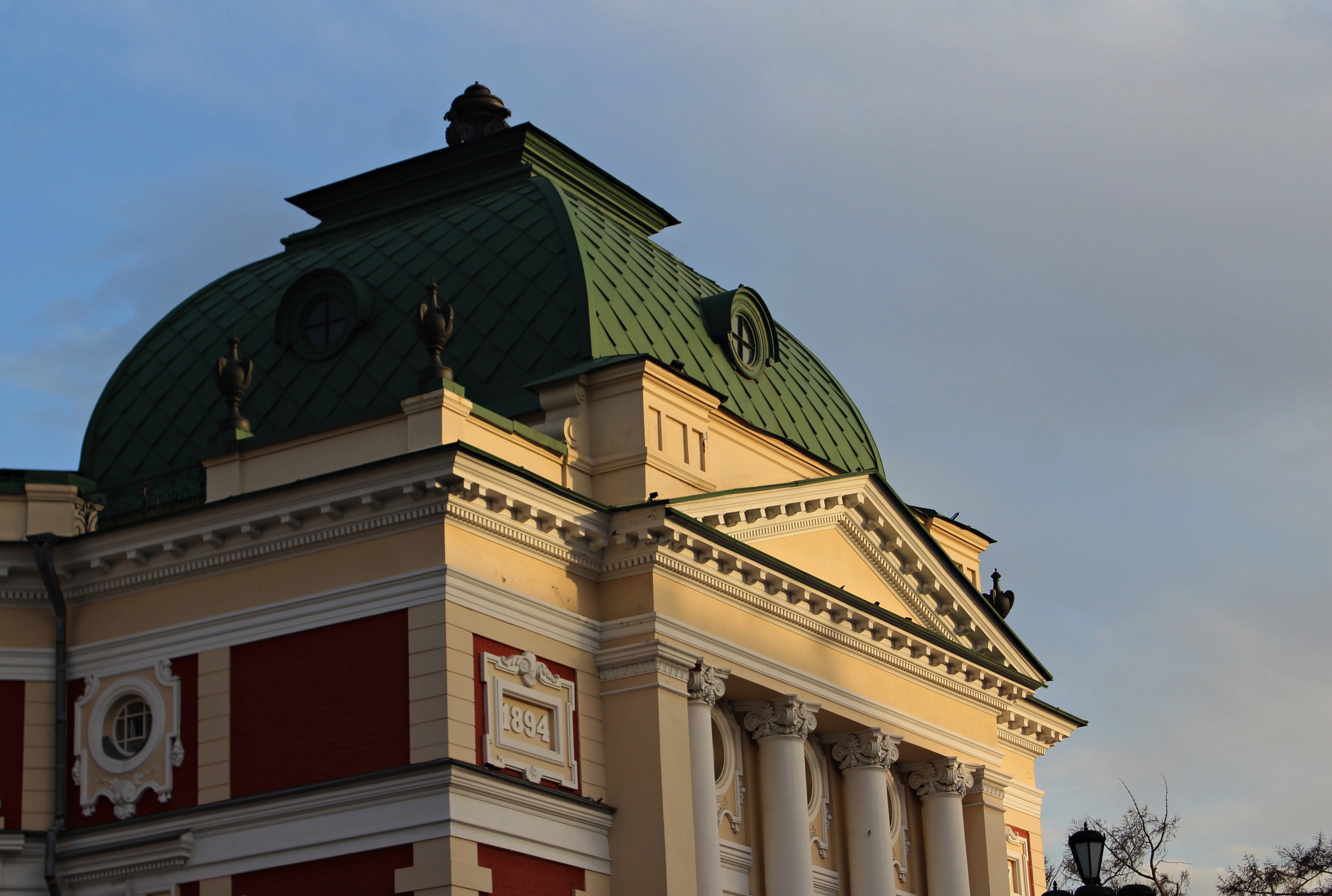 Спектакль Иркутского драмтеатра участвует в онлайн-программе московского фестиваля «Долгопрудненская осень»