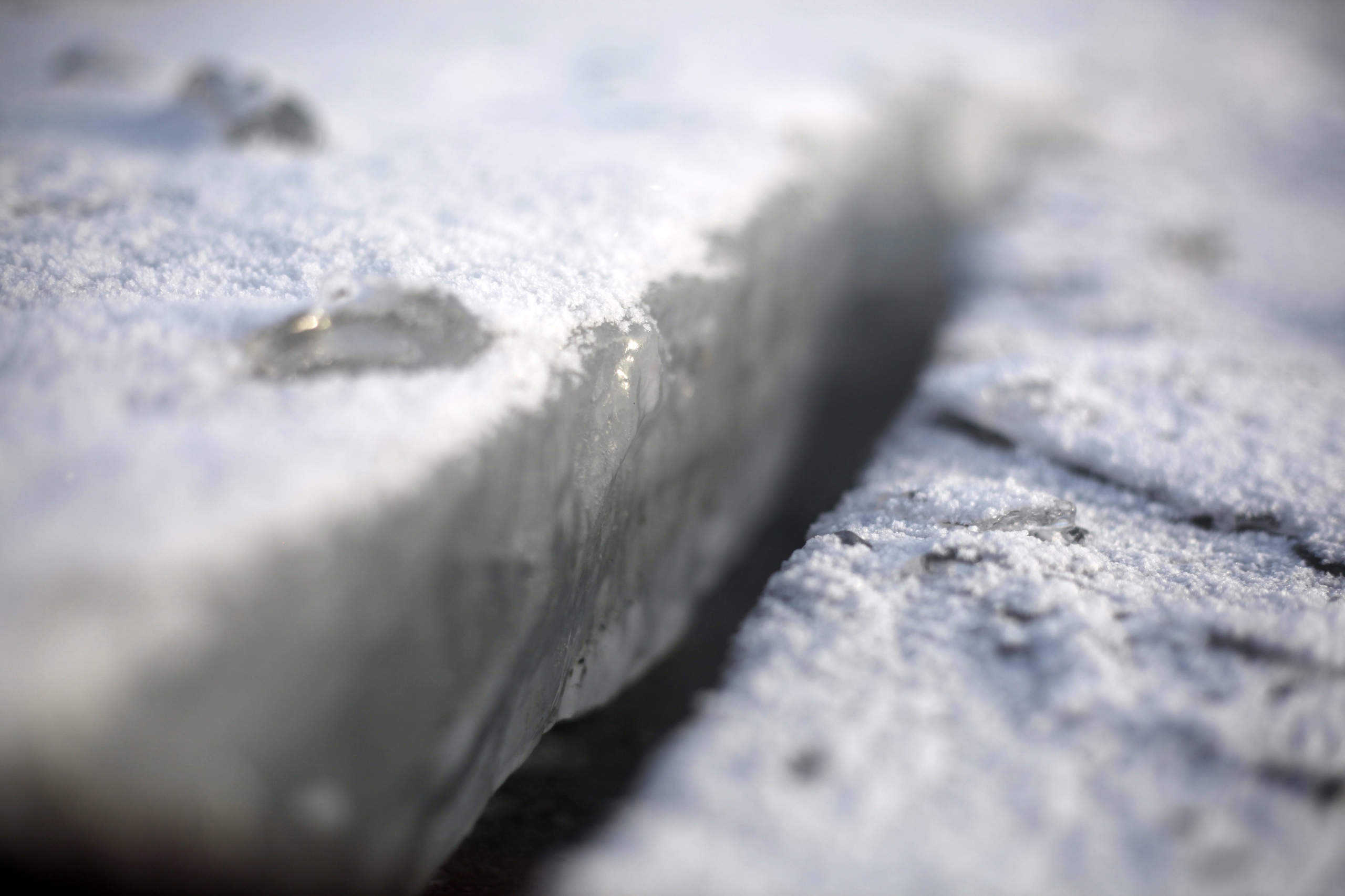 Сроки открытия ледовых переправ в Приангарье сдвинуты из-за теплой зимы 