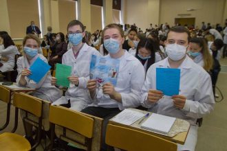 Студенты-медики встретятся с работодателями на «Ярмарке вакансий» в Иркутске