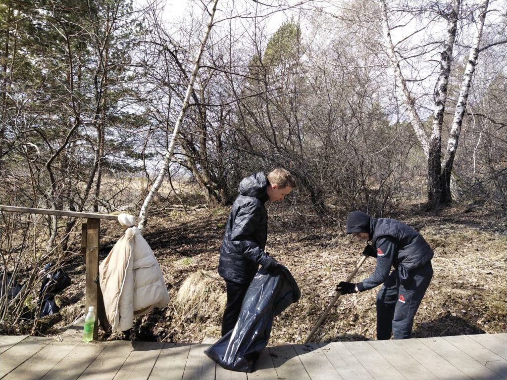 Субботники провели на берегу Каи, в пади Долгой и на Плишкинском роднике в Иркутске