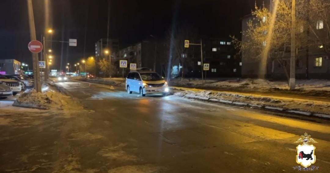 Toyota Estima Sbila Rebenka Na Peshehodnom Perehode V Angarske