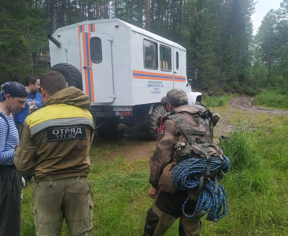 Травмированного фотографа эвакуировали со скальника "Идол" в Шелеховском районе