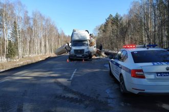 Три грузовика столкнулись на трассе "Байкал" у поселка Бабха