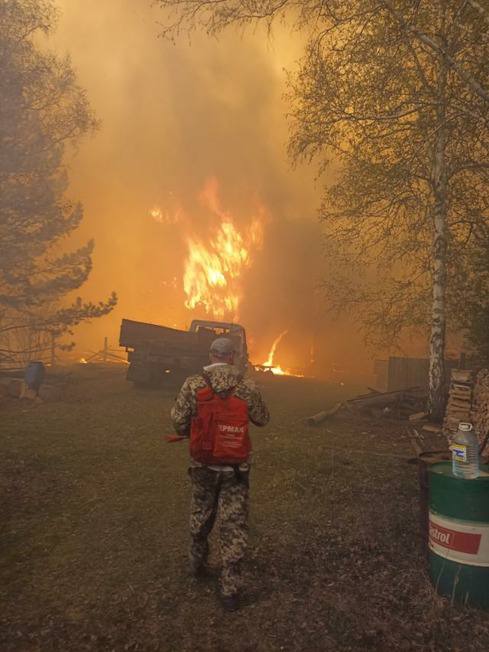 Три села спасли от лесных пожаров в Приангарье в ночь на 16 мая