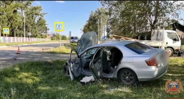 В Аларском районе Приангарья в дорожной аварии пострадали четыре человека, среди них подросток
