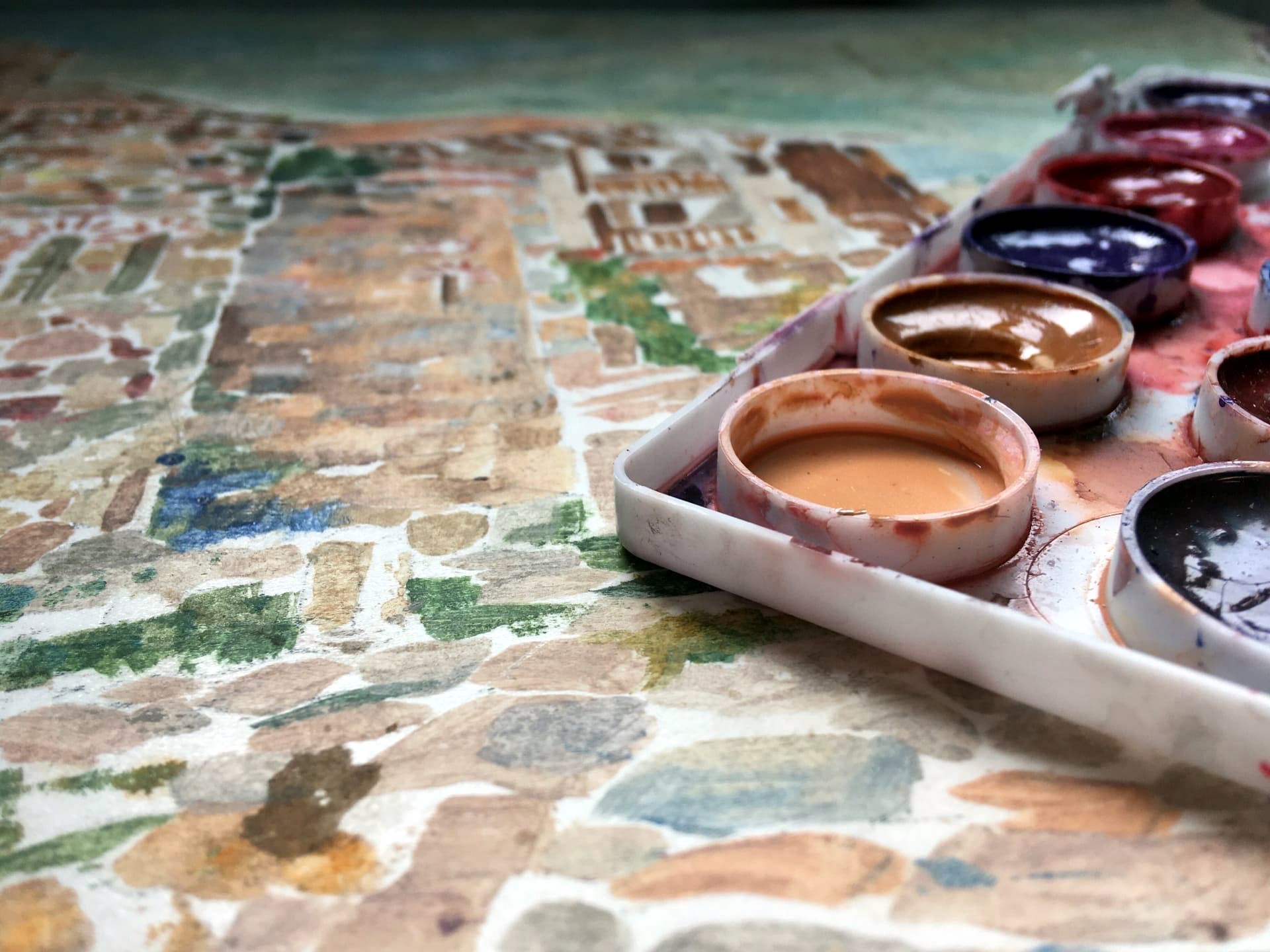 V Bratske Otkrylas Vystavka Kartin Nikolaya Matusa Sibir Mnogolikaya