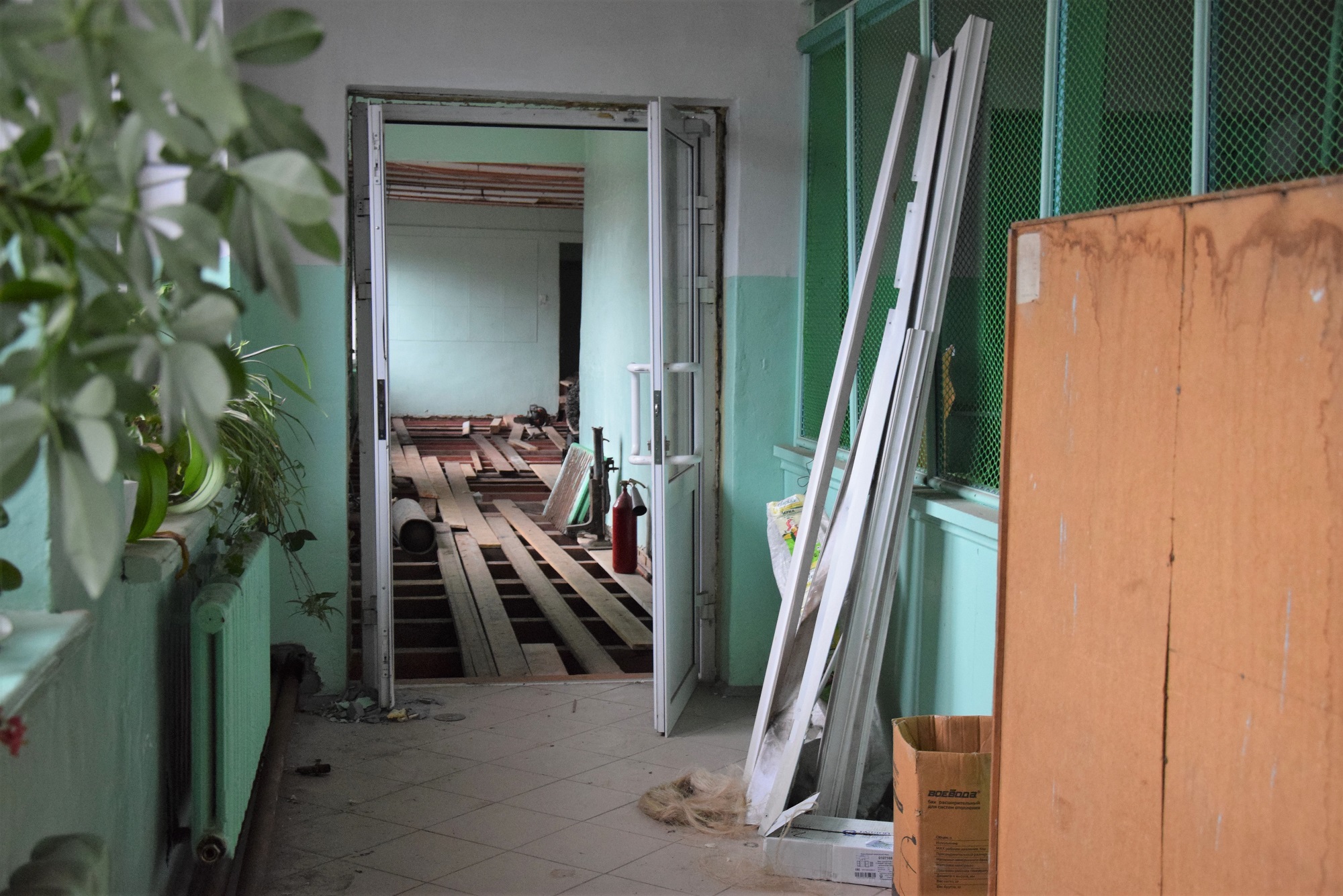 В Братске ремонтируют школу в Сухом, которая была под угрозой закрытия