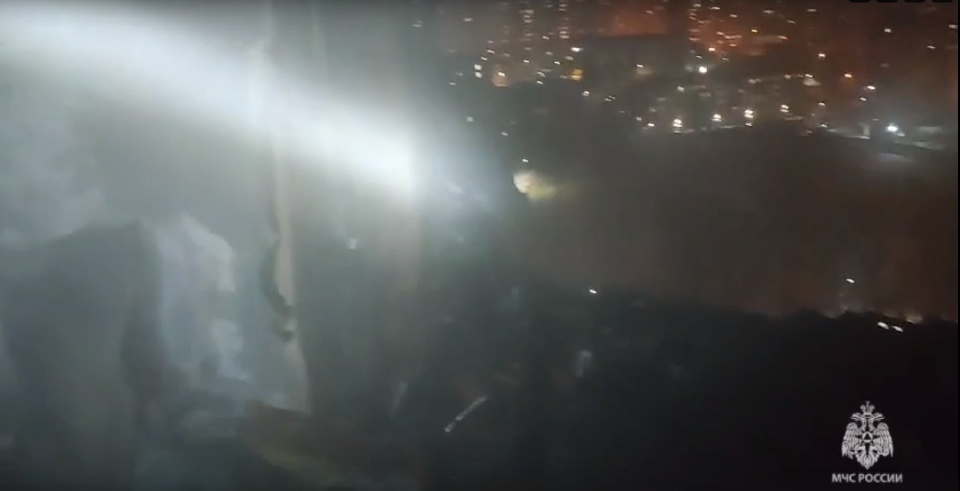 В Иркутске горел балкон в многоэтажке: эвакуировались 125 человек