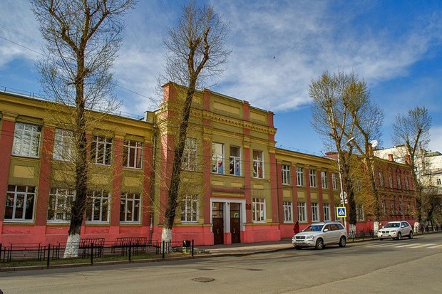 В Иркутске планируют капитально отремонтировать старинное здание школы №1