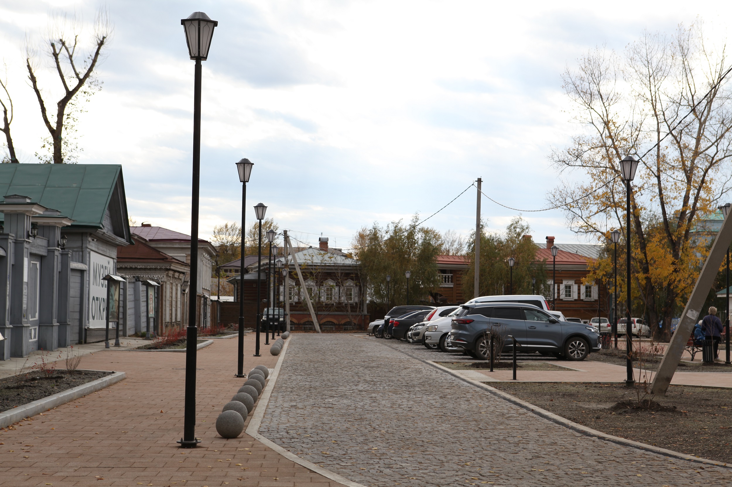Благоустройство сквера в переулке Волконского в Иркутске завершено