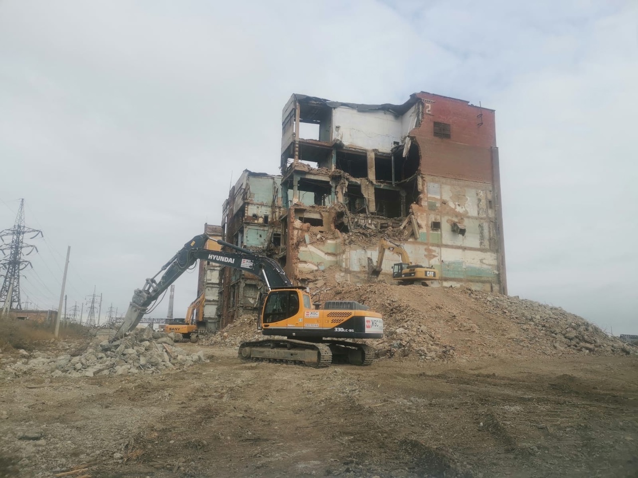 В ноябре на площадке "Усольехимпрома" завершат демонтаж зданий