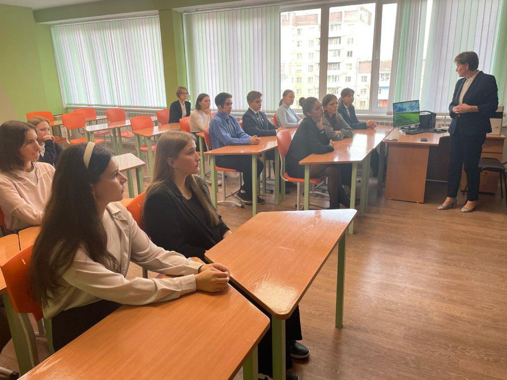 В педагогических классах Иркутска обучается около 200 школьников