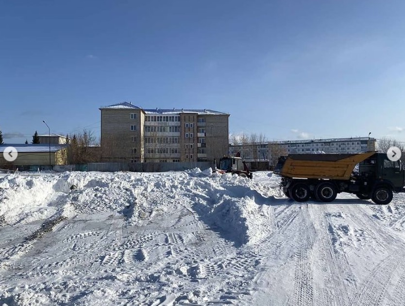 В поселке Чунский начали реконструкцию стадиона Юность
