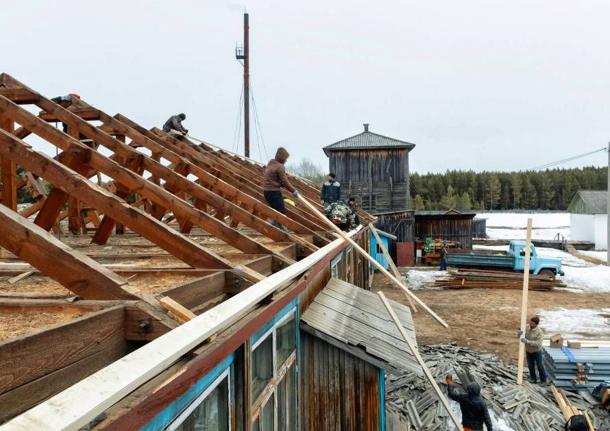 В поселке Веселый Чунского района начали капитальный ремонт школы